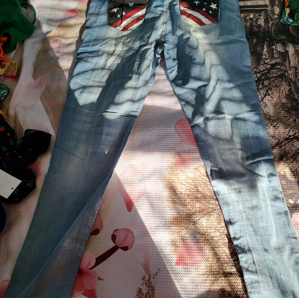 Jeans - Picture 3 of 6